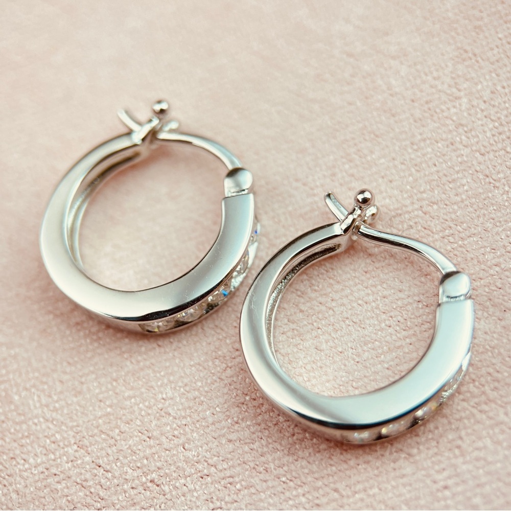 0.4ctw Five Stones Huggie Hoop Diamond Earrings 18k Gold Plated S925 - Picture 5 of 6